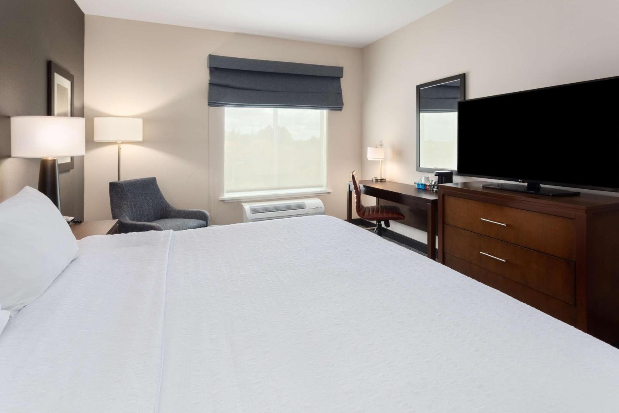 Hampton Inn By Hilton Nashville Airport Century Place Exterior foto