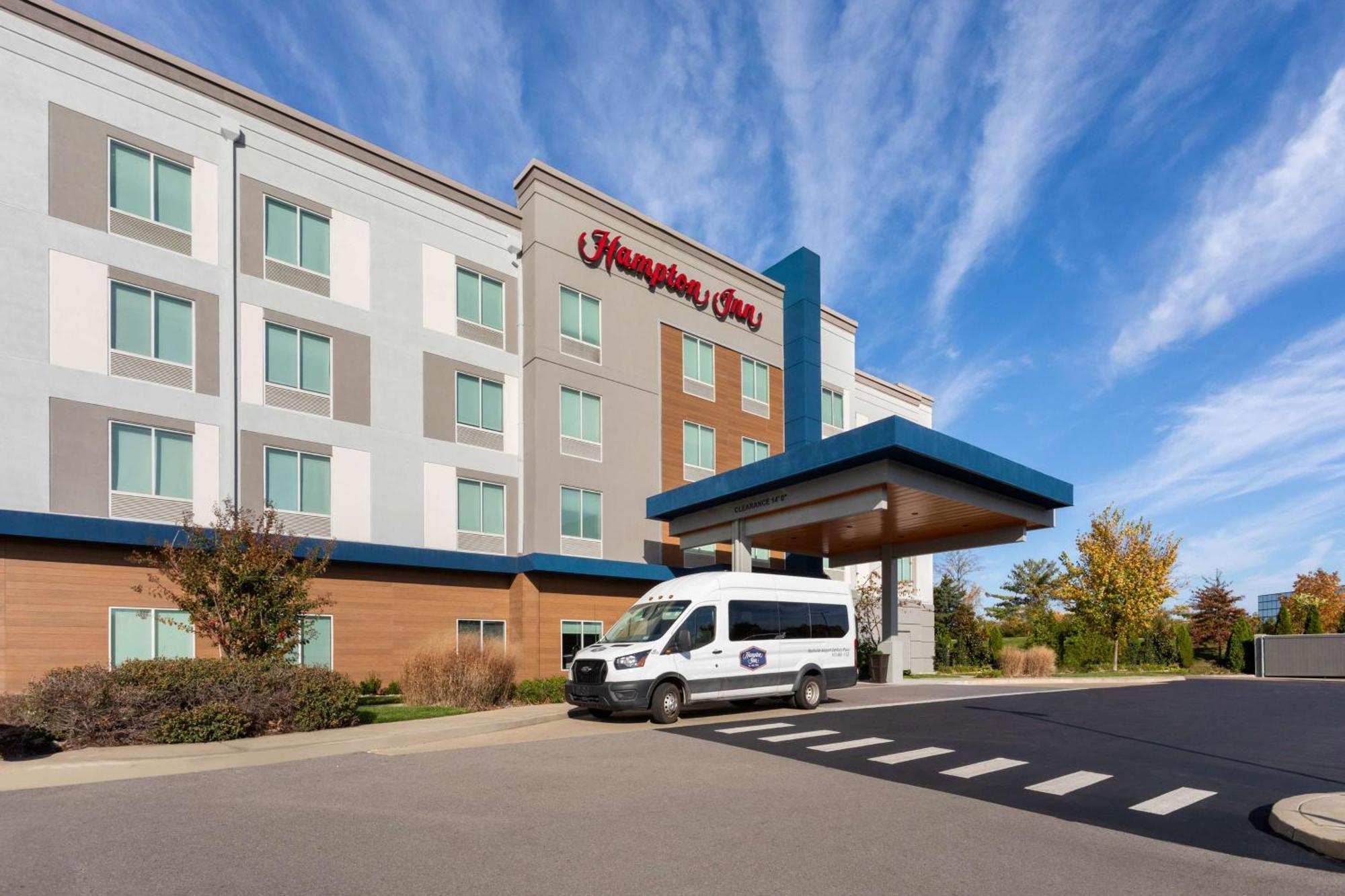 Hampton Inn By Hilton Nashville Airport Century Place Exterior foto